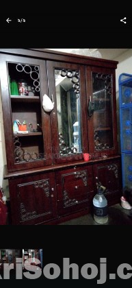 Partex এর শোকেস বিক্রি করা হবে